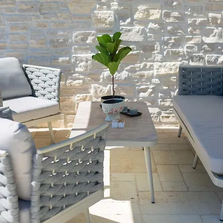 Astrum With Heated Indoor And Outdoor Pool, Jacuzzi And Sauna *