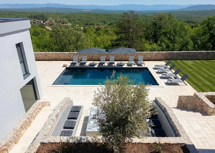 Astrum With Heated Indoor And Outdoor Pool, Jacuzzi And Sauna Villa *