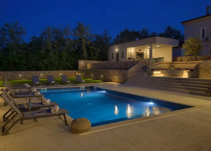 Astrum With Heated Indoor And Outdoor Pool, Jacuzzi And Sauna Villa Vrh (Krk)